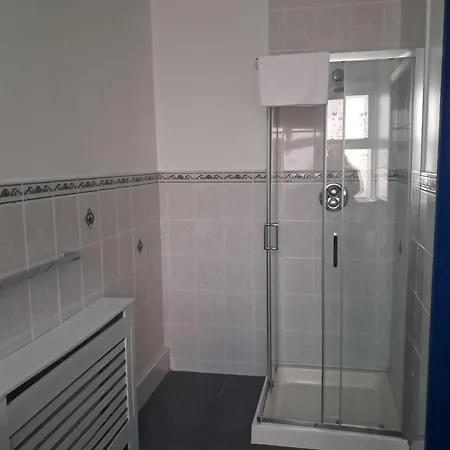 Coastguard At Tigh Tp Хостел *