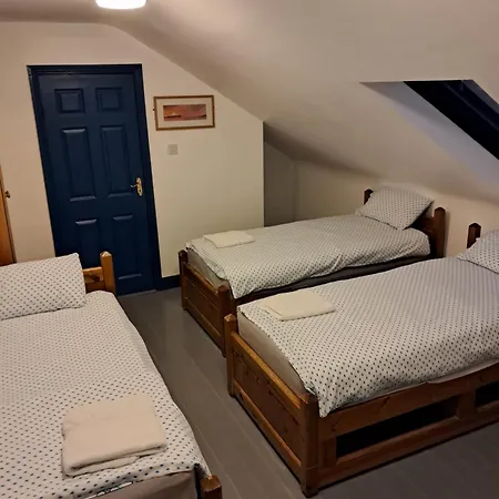 Hostel Coastguard At Tigh Tp *