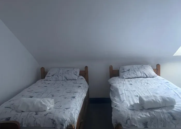 Coastguard At Tigh Tp *