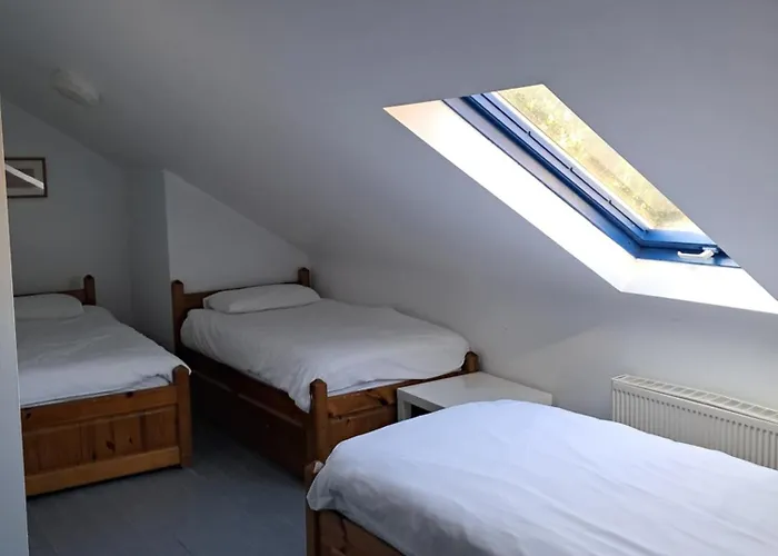 Coastguard Hostel *